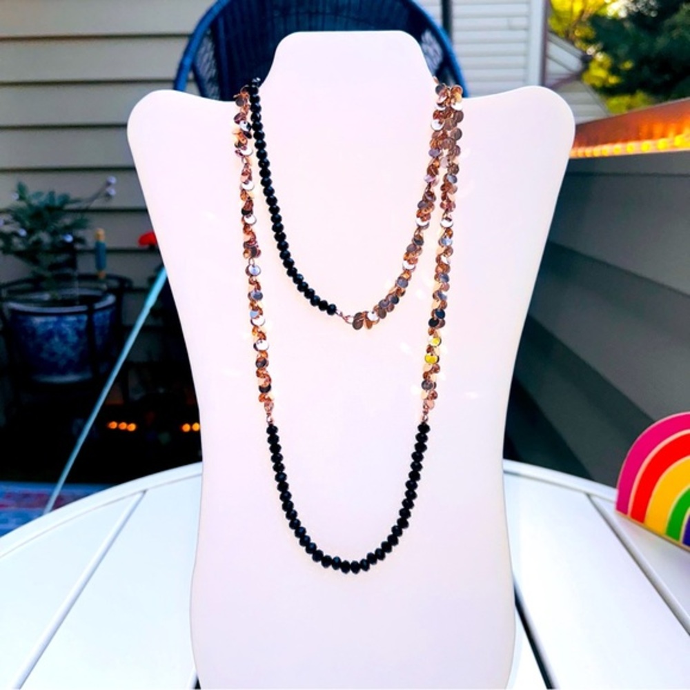Black and rose gold strands necklace